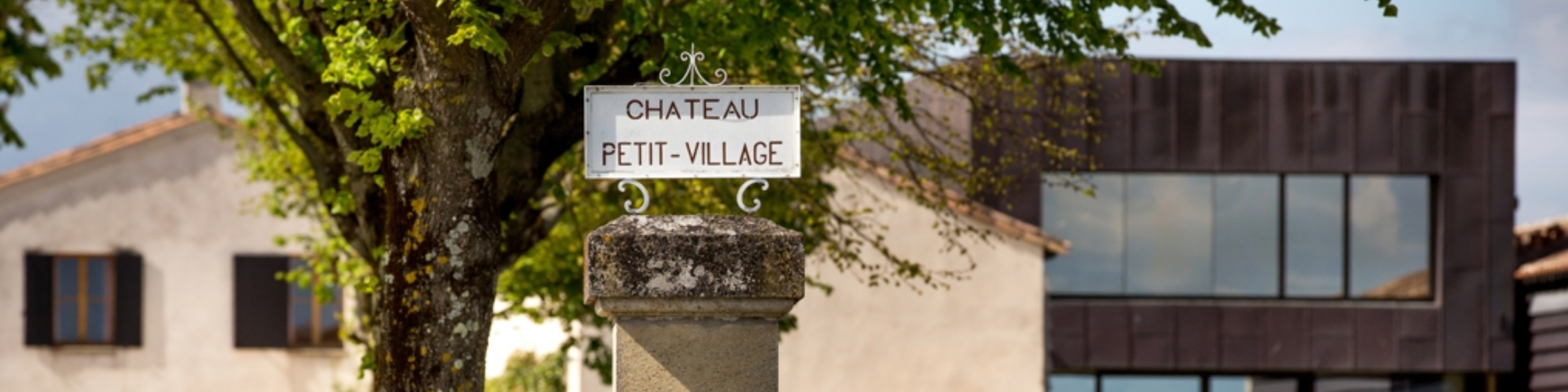 Château Petit Village